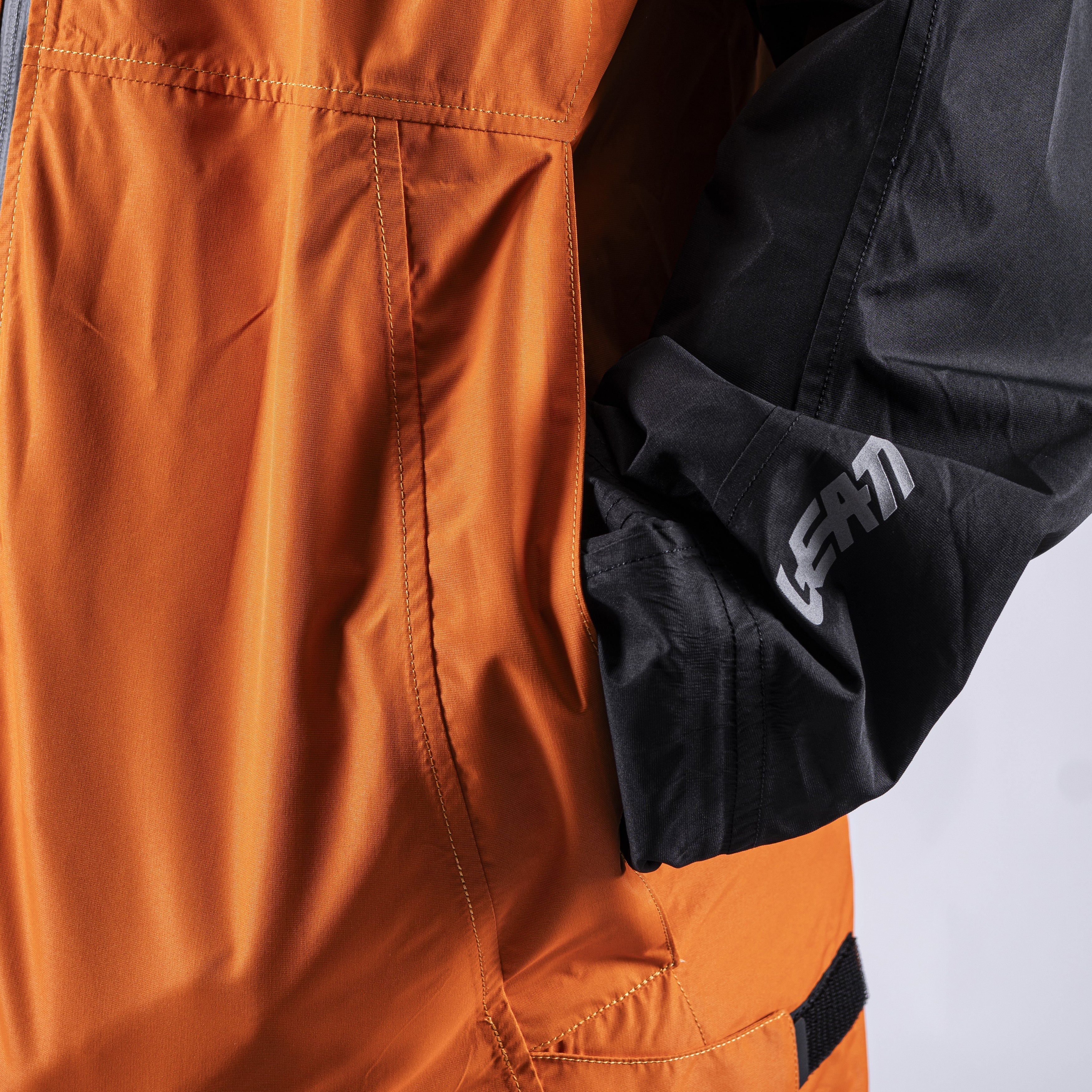 Giacca ADV Rain Cover - Image 6
