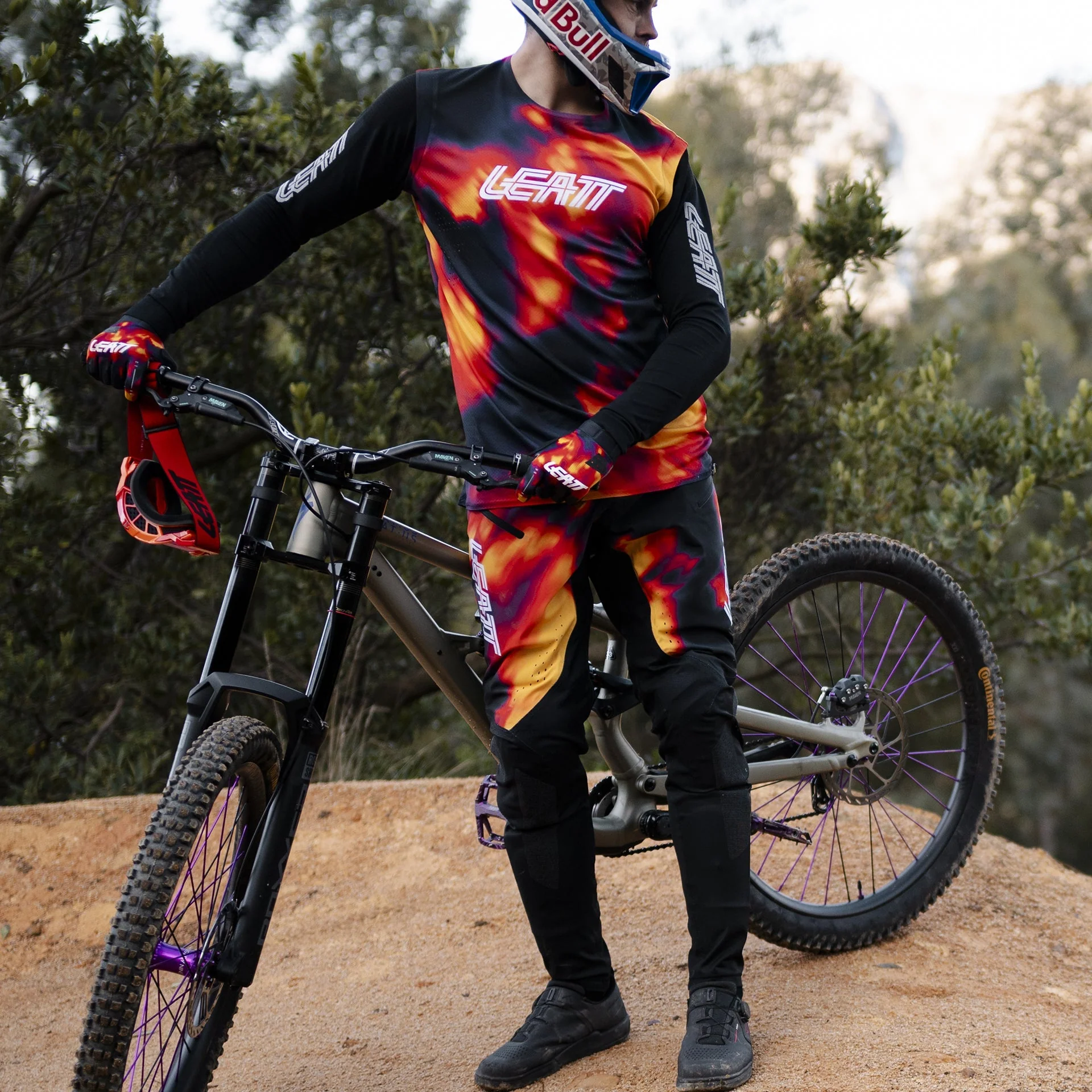 Pantaloni MTB Gravity 8.0 - Image 7